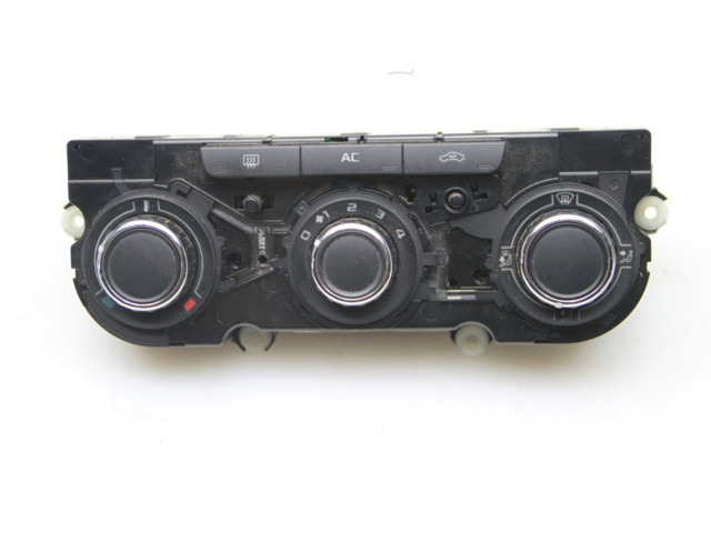 Модуль блока управления кондиционером 3T0820047AB   Skoda Octavia Mk2 (1Z)