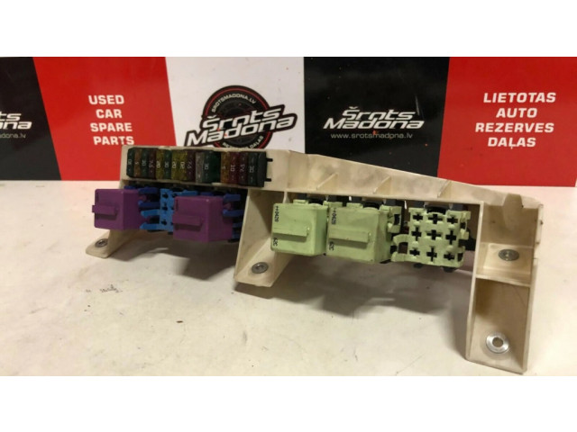 Pojistková skříňka 8383720 BMW X5 E53 2004