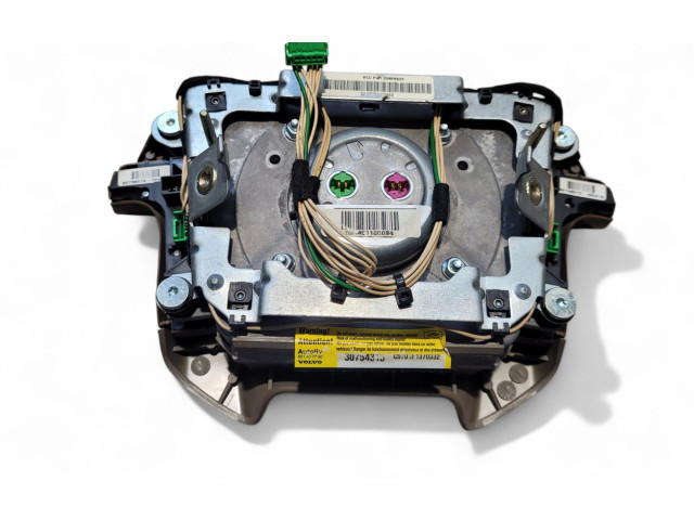 Подушка безопасности водителя 30656933, 30739579   Volvo V70