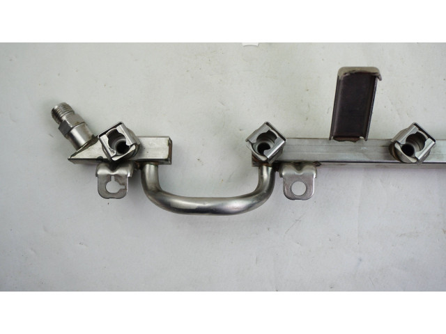 Топливная рампа 03C133317A   Volkswagen PASSAT B6   для двигателя CDGA