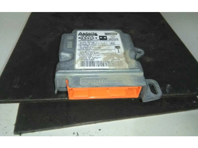 Блок подушек безопасности Nissan Kubistar