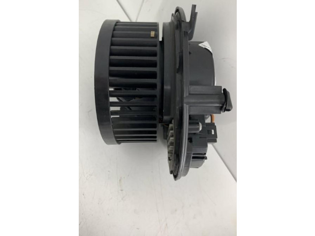 Вентилятор печки 5Q1819021H Audi A3 S3 8V