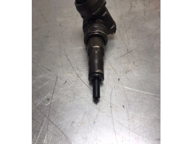 Форсунка 038130073BP Skoda Fabia Mk2 (5J)