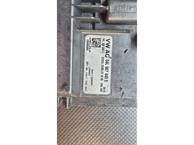 Блок управления двигателя 04L907445E Skoda Octavia Mk3 (5E)