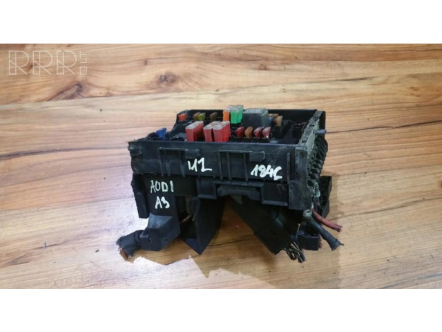 Блок предохранителей  017181281   Audi A3 S3 8P    