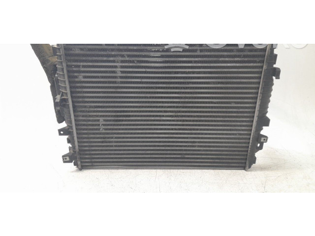 Интеркулер  C2Z31092   Jaguar XF X250 