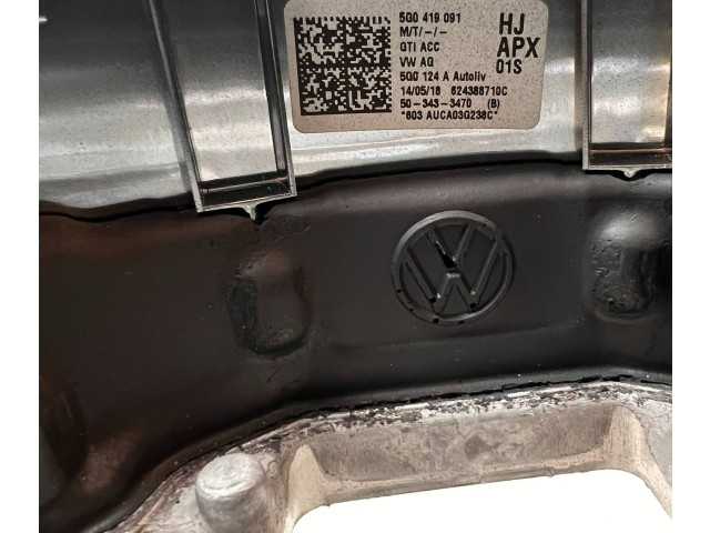 Руль Volkswagen Golf VII 2013 - 2019 года 5G0419091, 624388710C