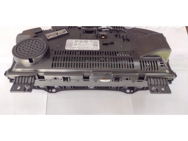 Přístrojová deska  Audi A8 S8 D5 2013 4N0920790C  