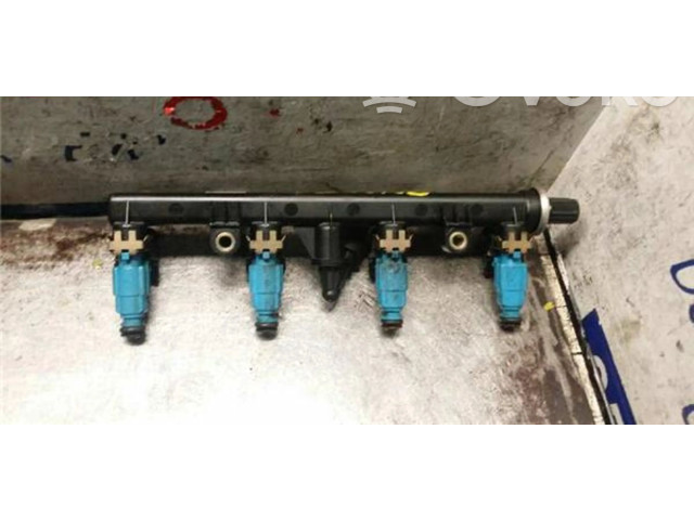 Pojistková skříňka Магистральная трубка топлива    Fiat Punto (176) 1998