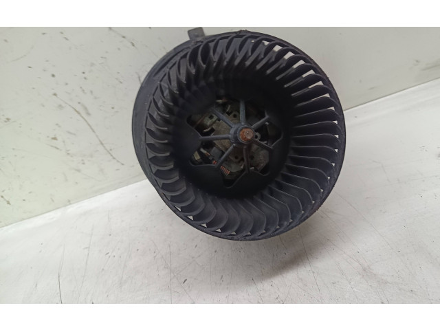 Вентилятор печки 1K1819015 Volkswagen Caddy