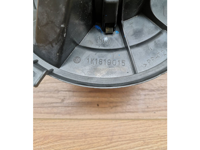 Вентилятор печки 1K1819015 Volkswagen Caddy