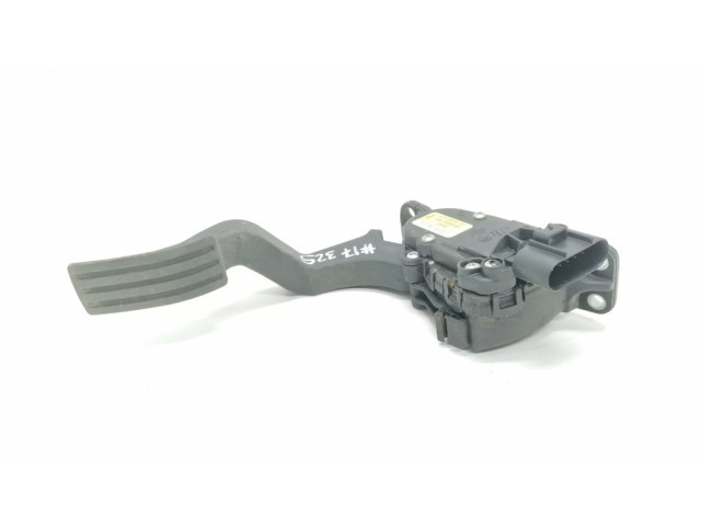 Педаль акселератора