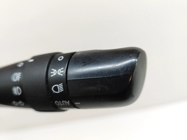 Подрулевой переключатель 4211117F534 Toyota Prius+ (ZVW40)