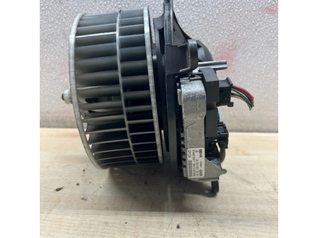 Вентилятор печки    A2308210251   Mercedes-Benz E W211