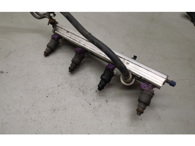 Vstřikovač 9125118 Volvo S40, V40 pro benzínový motor 1.8