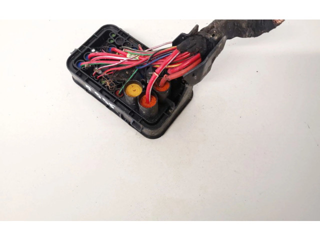 Блок предохранителей  1k0937700b   Skoda Octavia Mk2 (1Z)    