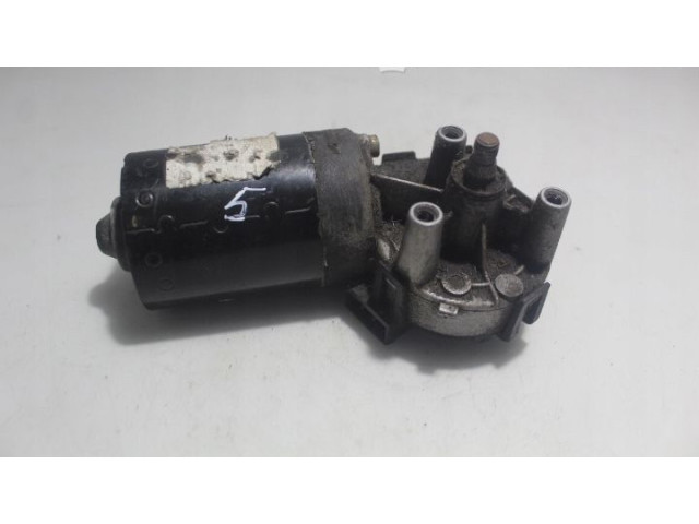 Двигатель стеклоочистителей