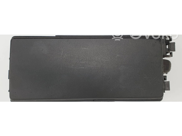 Блок предохранителей 04692087AB Jeep Cherokee