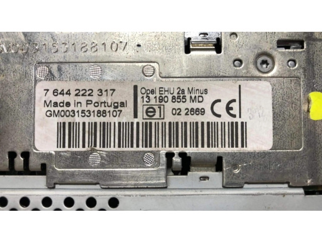 Радио/ проигрыватель CD/DVD / навигация