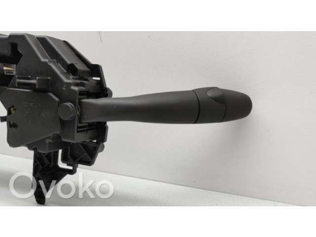 Ручка поворотов/ фонарей