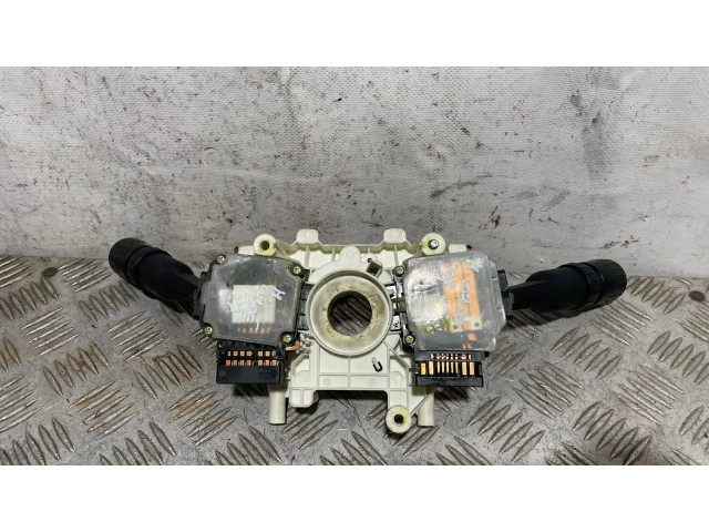 Мултифункционный включатель управления / ручка