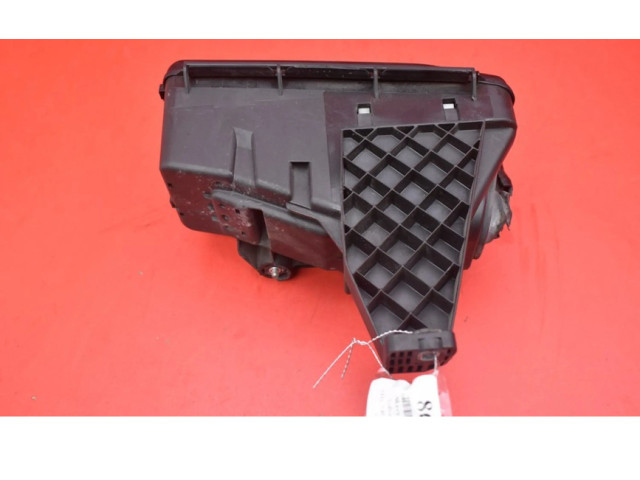 Блок предохранителей 30728132, 30728132 Volvo V70