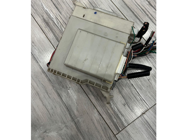 Модуль управления BSM    Lexus IS 200-300    