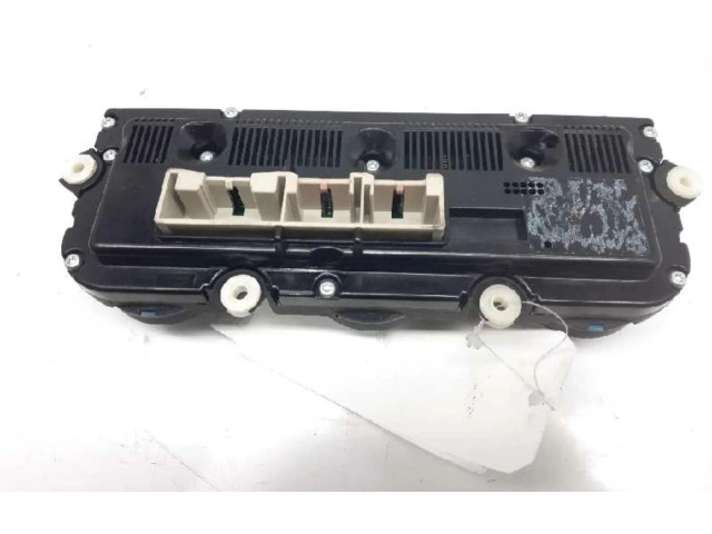 Блок управления климат-контролем 74677512   Volkswagen PASSAT
