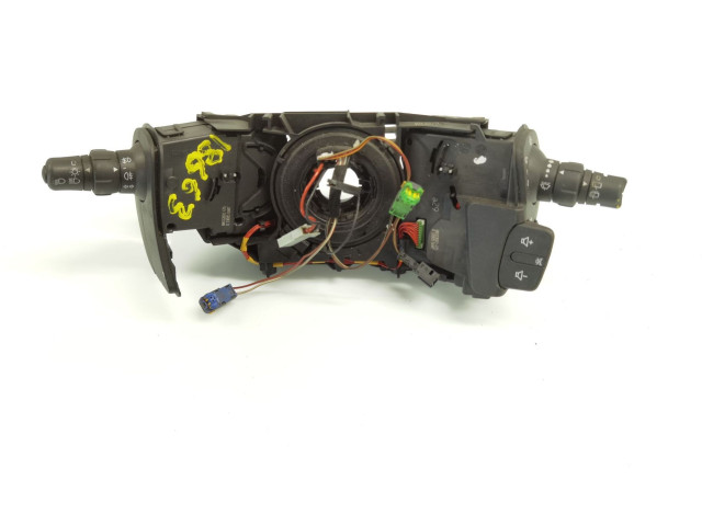 Ручка стеклоочистителей 88100070475, 8200243418A Renault Clio III