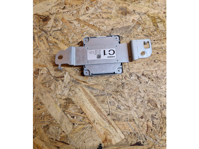 Блок управления 284E71UX0A   Infiniti EX