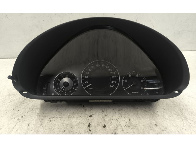 Přístrojová deska Mercedes-Benz CLK A209 C209 2004 A2095403511