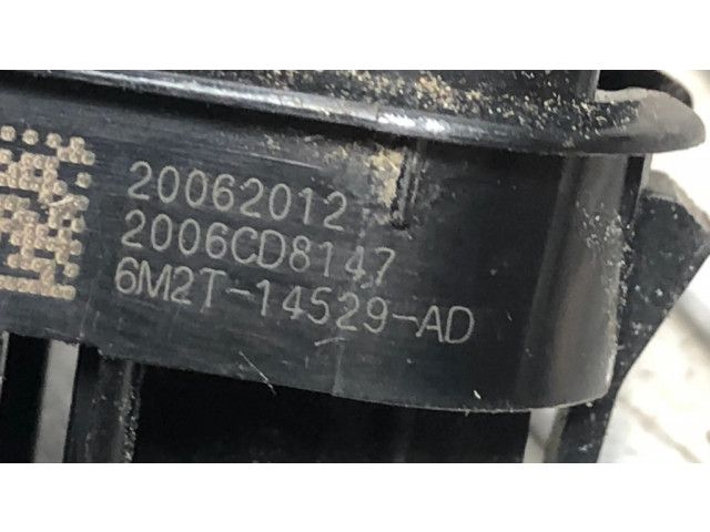 Включатель электрических окон