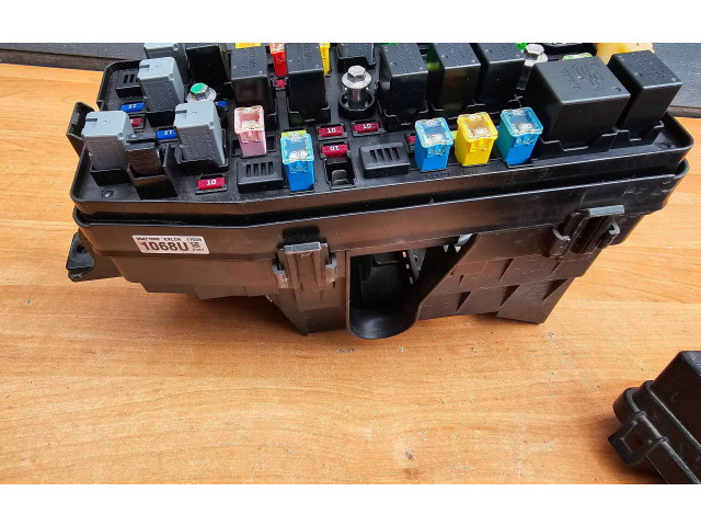 Pojistková skříňka 95471068, 1068U Opel Antara 2011