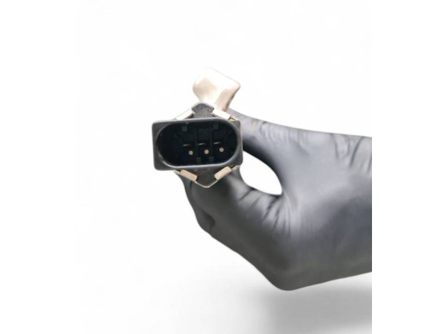 Топливная рампа 04C133320G, 04C906054C Skoda Fabia Mk3 (NJ) для двигателя DKL DKLD