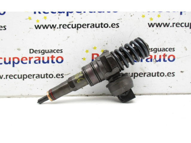 Форсунка 038130073AG Audi A3 S3 A3 Sportback 8P