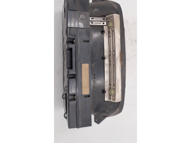 Панель приборов 87001262 Volkswagen Golf III