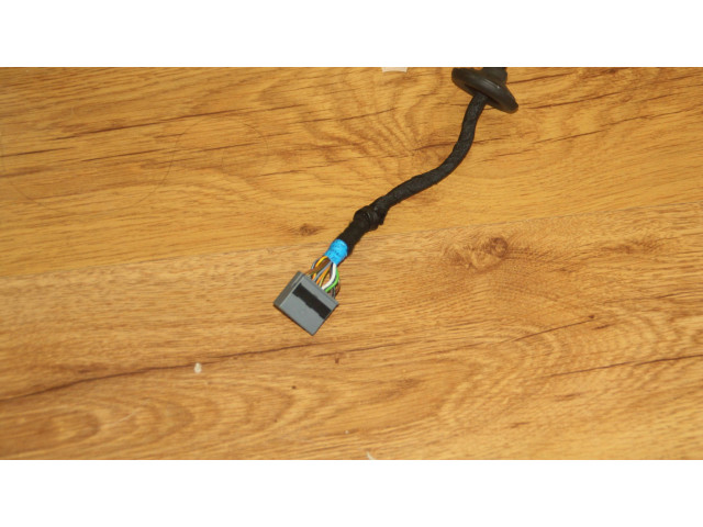 Зеркало электрическое Volvo XC40 - года