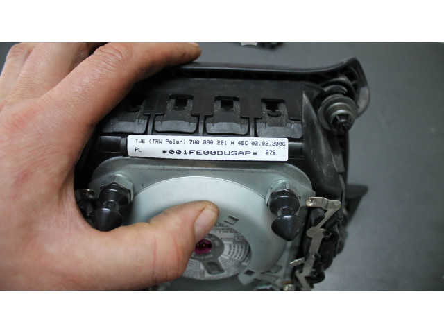 Подушка безопасности водителя 7h0880201h Volkswagen Transporter - Caravelle T5