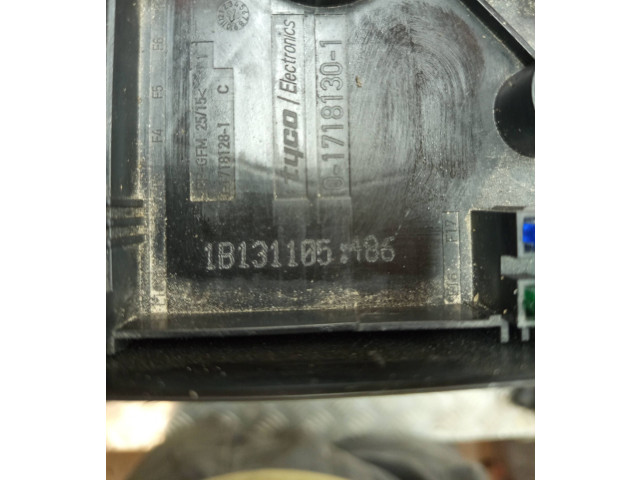 Блок предохранителей 1B1311056   Audi A3 S3 8P    