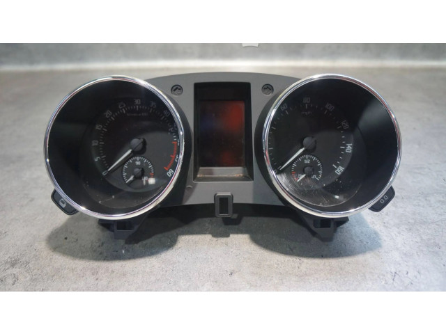 Панель приборов 5L0920940T   Skoda Yeti (5L)       