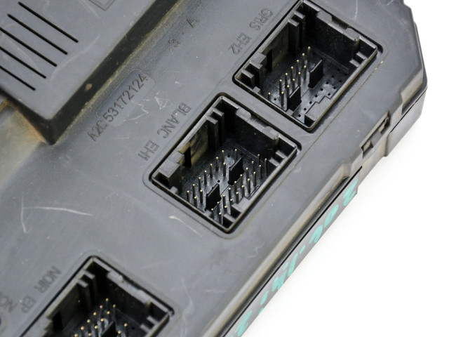 Pojistková skříňka 118085220F Peugeot 206+ 2010