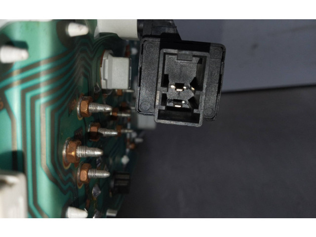 Volant Nissan Serena 1996 248107C004