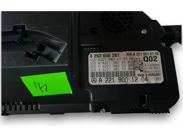 Přístrojová deska Mercedes-Benz CL C216 2012 A2219001204, S72