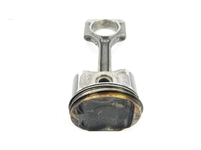 Píst 120A10724R   Dacia Dokker  pro benzínový / Газ motor 1.6  