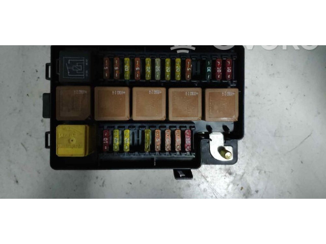 Блок предохранителей Jaguar XJ X308 1998-2002 года 518020201