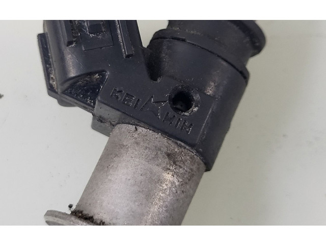 Топливная рампа    Honda Accord   для двигателя F20B6