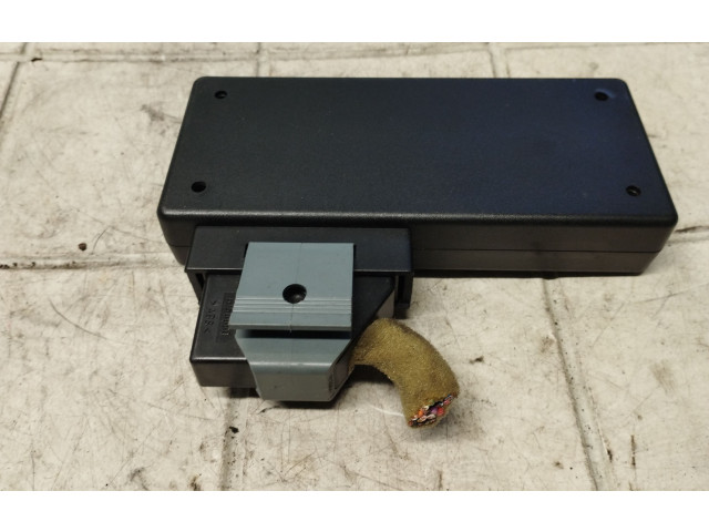 Tālruņa vadības bloks