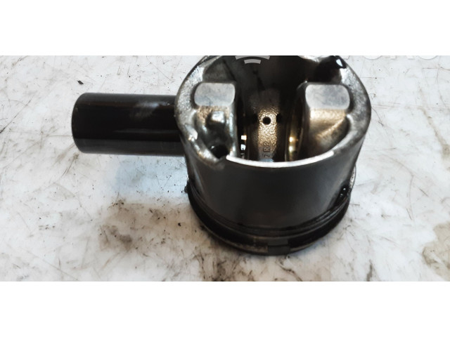  Поршень  8372T, 7R2  Audi A6 S6 C7 4G  