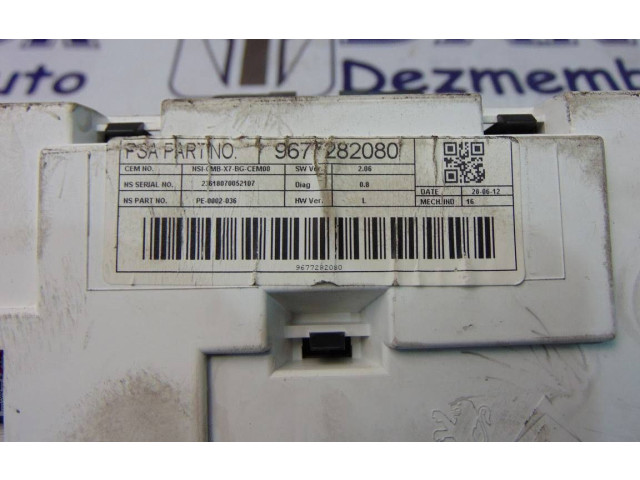 Přístrojová deska  Citroen Berlingo 2013 9677282080  