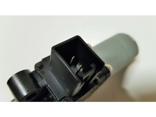 Передний двигатель механизма для подъема окон